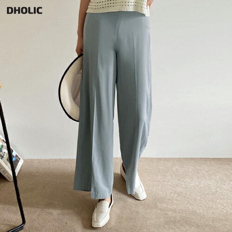 シルキーストレートスラックス・t68211 レディース 【pt】パンツ ズボン スラックス ロングパンツ ストレート シルキー 大人 単色 無地 シンプル 水色 きれいめ ツヤ 光沢 センタープレス ハイウエスト 春 夏 韓国ファッション