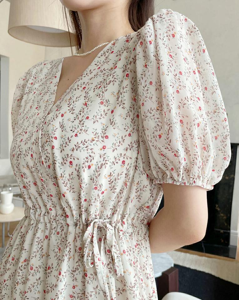 ストリング付小花柄カシュクールワンピース・b66994 レディース 【ops】ワンピース ロング丈 ロングワンピース 半袖 ハーフスリーブ 花柄 カシュクール 緑 きれいめ 大人 フェミニン フレア ティアード 夏 韓国ファッション