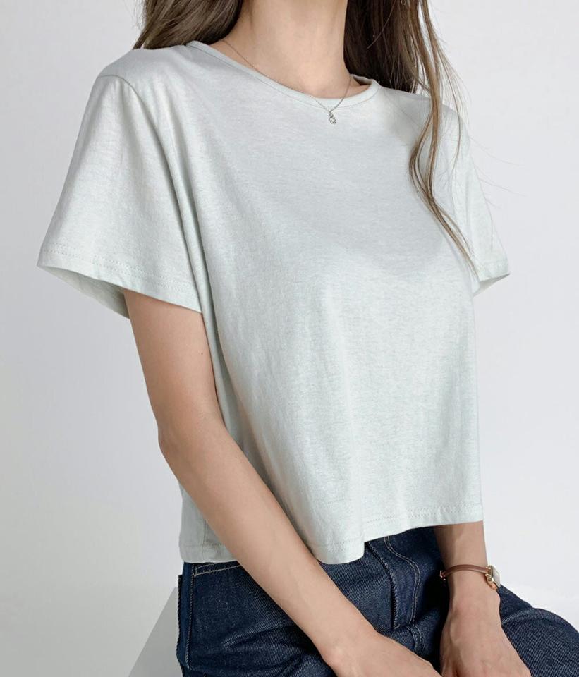 クロップド半袖Tシャツ・t02940 レディース 【tops】トップス Tシャツ 半袖 ラウンドネック 単色 無地 シンプル ベーシック 無地T クロップド丈 ラフ カジュアル 水色 夏 韓国ファッション