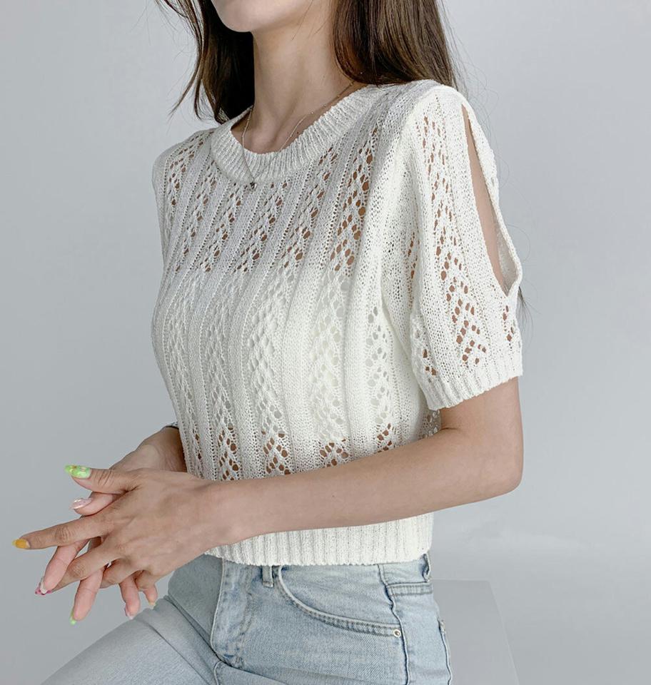 パンチングスリットニット・t02974 レディース 【tops】トップス ニット 半袖 肩出し パンチング スリット 透け感 シースルー シアー 大人 レイヤード カジュアル ラウンドネック 夏 サマーニット 韓国ファッション