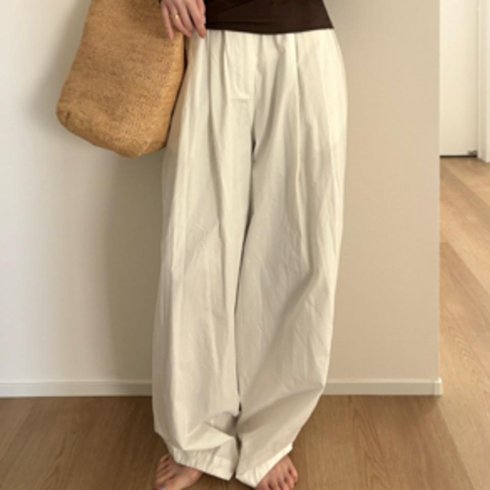 select MOCAのパンツ