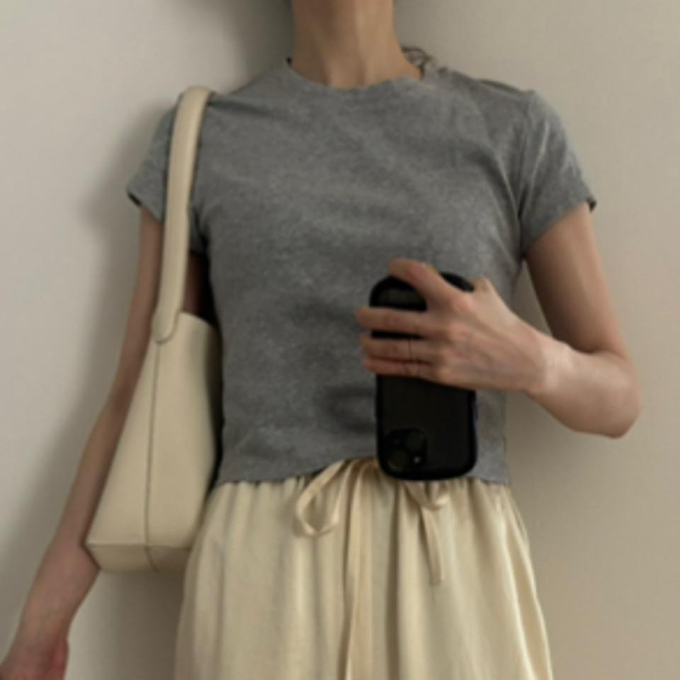 UNIQLOのTシャツ・カットソー