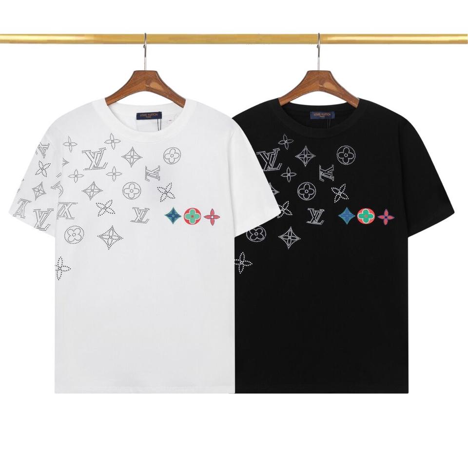 {{.FirstItem.Brand.Name}}({{.FirstItem.Brand.NameKana}})の「{{.FirstItem.Name}}」を使った{{.PostType}}