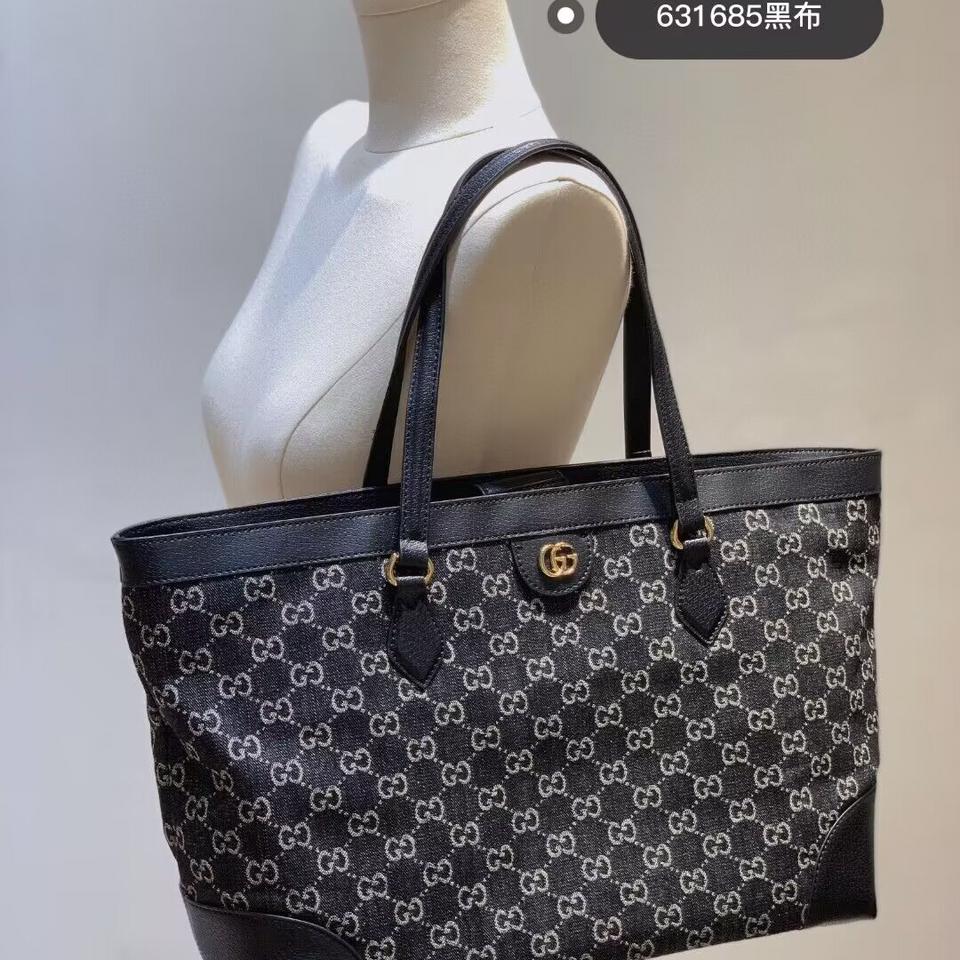 {{.FirstItem.Brand.Name}}({{.FirstItem.Brand.NameKana}})の「{{.FirstItem.Name}}」を使った{{.PostType}}