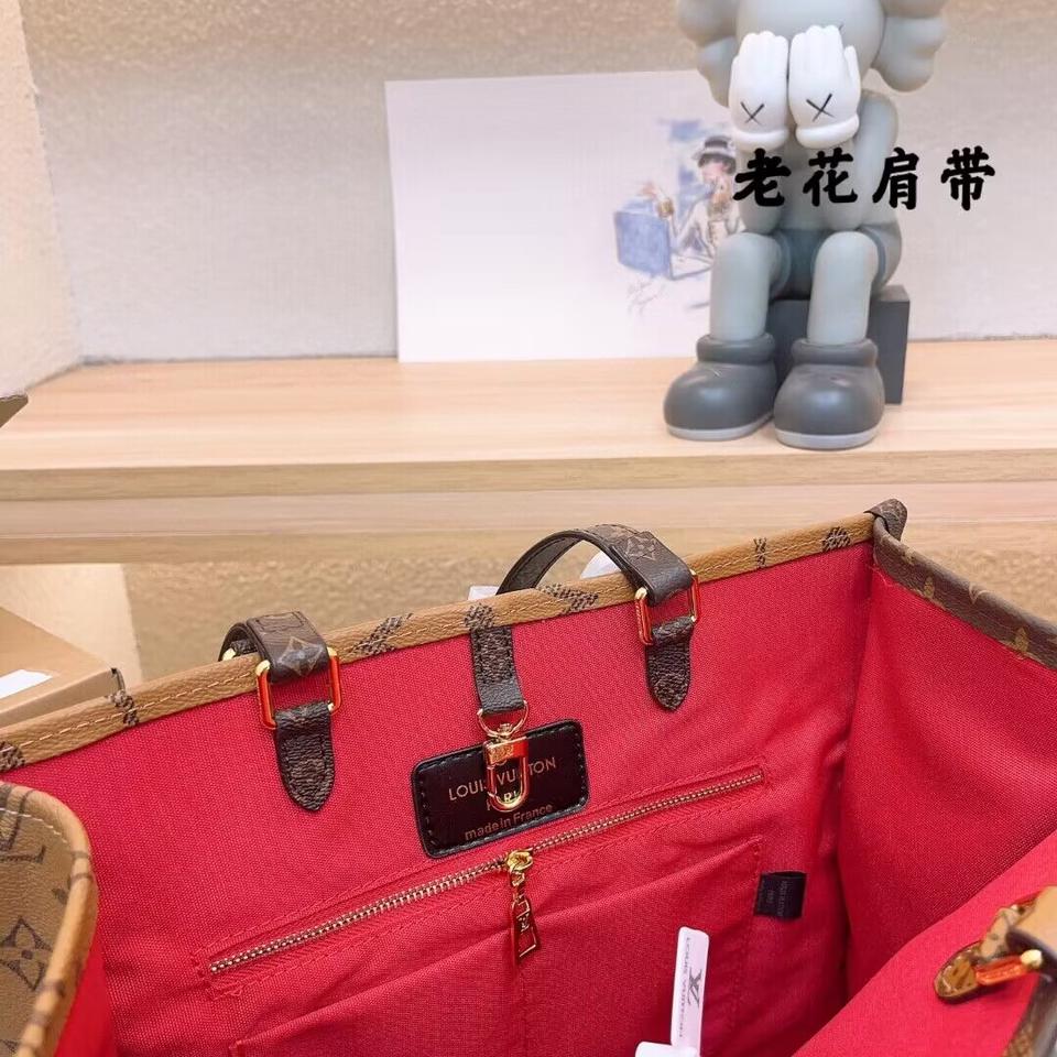 {{.FirstItem.Brand.Name}}({{.FirstItem.Brand.NameKana}})の「{{.FirstItem.Name}}」を使った{{.PostType}}