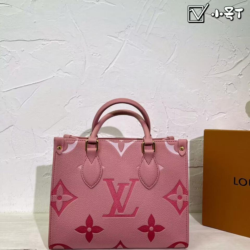 {{.FirstItem.Brand.Name}}({{.FirstItem.Brand.NameKana}})の「{{.FirstItem.Name}}」を使った{{.PostType}}