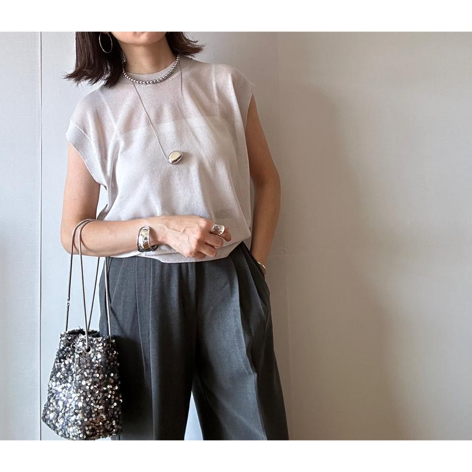 {{.FirstItem.Brand.Name}}({{.FirstItem.Brand.NameKana}})の「{{.FirstItem.Name}}」を使った{{.PostType}}