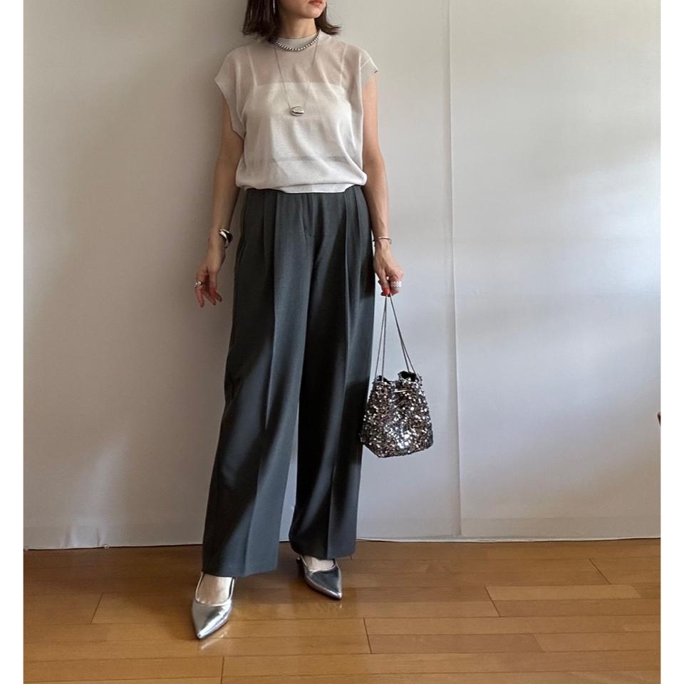{{.FirstItem.Brand.Name}}({{.FirstItem.Brand.NameKana}})の「{{.FirstItem.Name}}」を使った{{.PostType}}