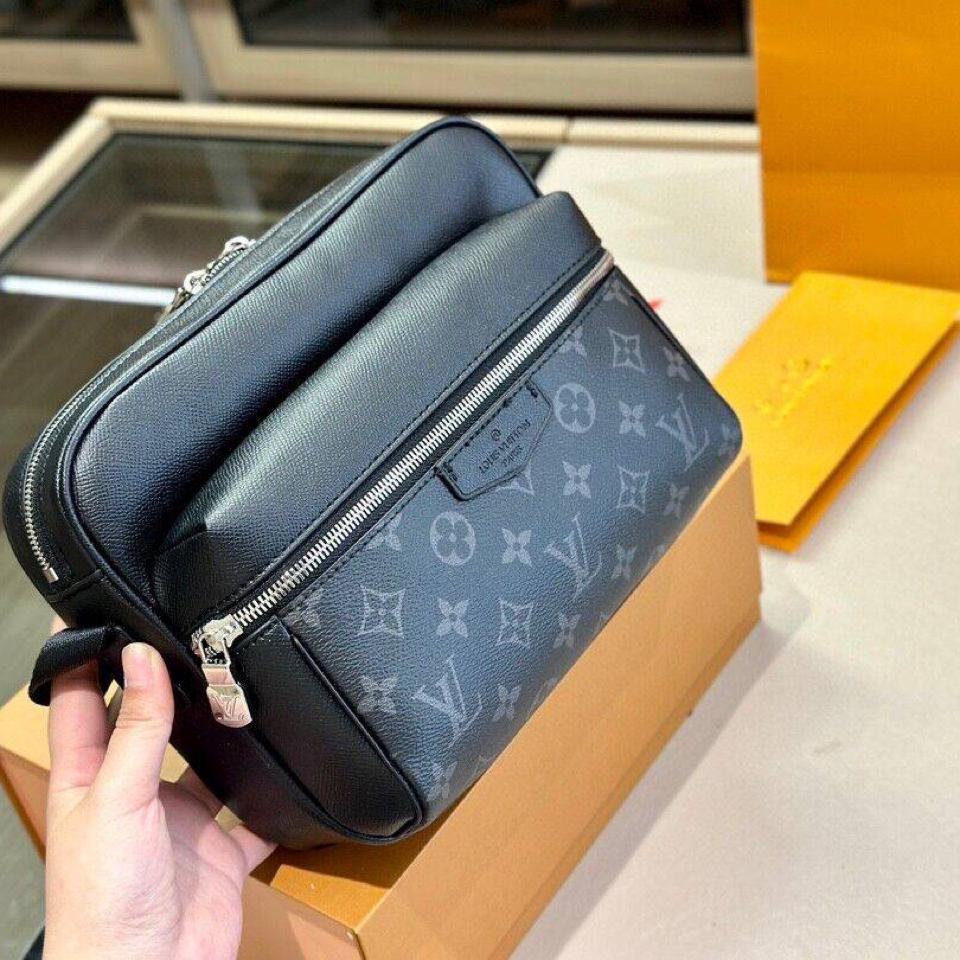 {{.FirstItem.Brand.Name}}({{.FirstItem.Brand.NameKana}})の「{{.FirstItem.Name}}」を使った{{.PostType}}