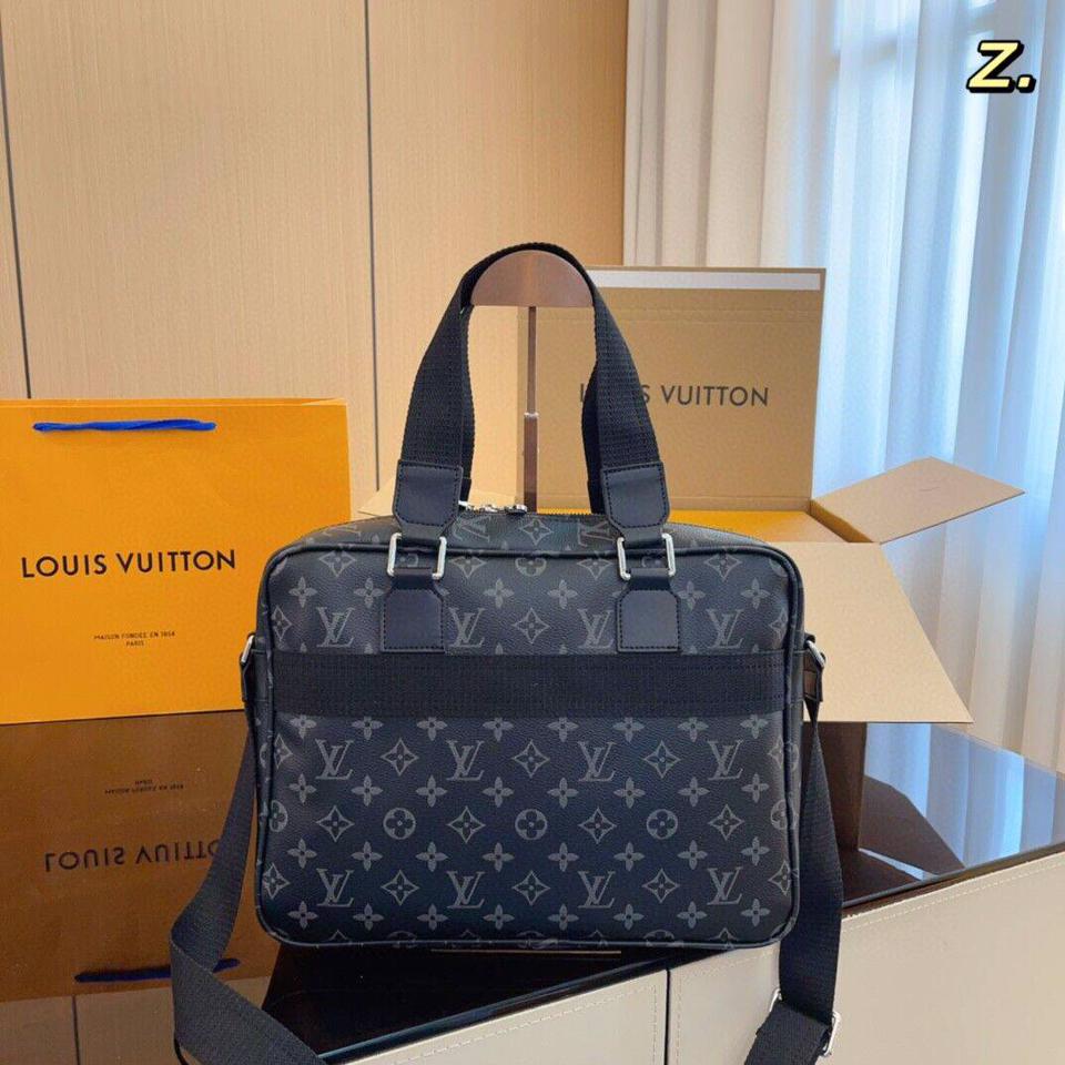 {{.FirstItem.Brand.Name}}({{.FirstItem.Brand.NameKana}})の「{{.FirstItem.Name}}」を使った{{.PostType}}