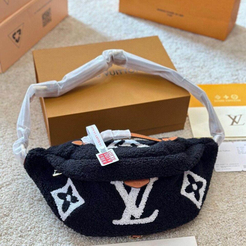 {{.FirstItem.Brand.Name}}({{.FirstItem.Brand.NameKana}})の「{{.FirstItem.Name}}」を使った{{.PostType}}