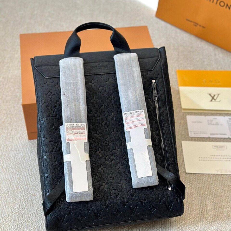 {{.FirstItem.Brand.Name}}({{.FirstItem.Brand.NameKana}})の「{{.FirstItem.Name}}」を使った{{.PostType}}