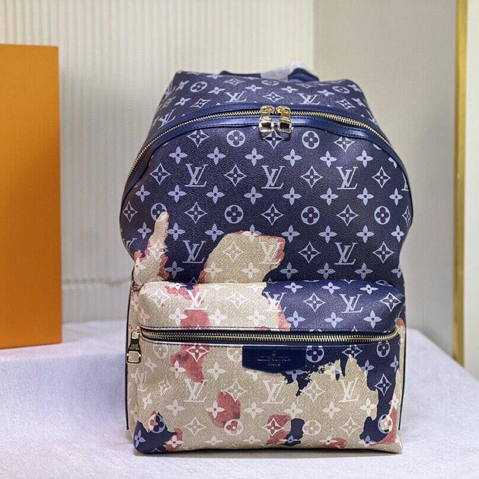 {{.FirstItem.Brand.Name}}({{.FirstItem.Brand.NameKana}})の「{{.FirstItem.Name}}」を使った{{.PostType}}