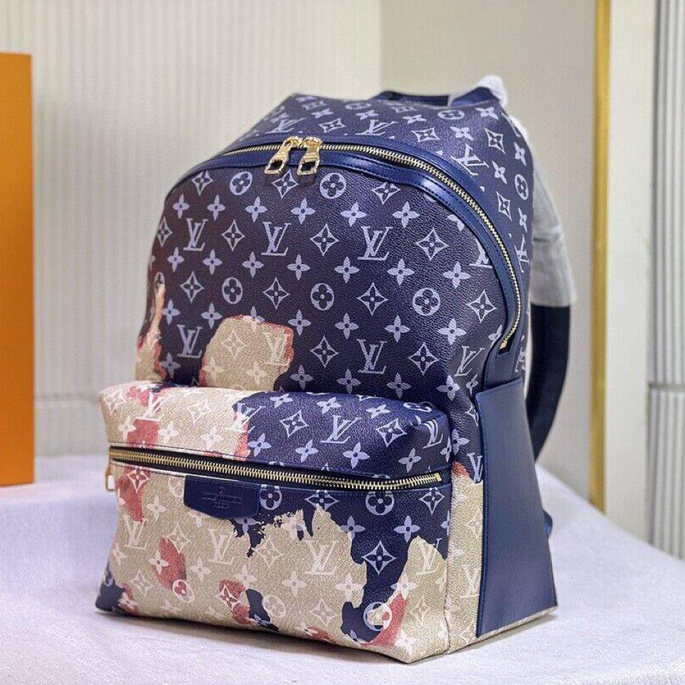 {{.FirstItem.Brand.Name}}({{.FirstItem.Brand.NameKana}})の「{{.FirstItem.Name}}」を使った{{.PostType}}