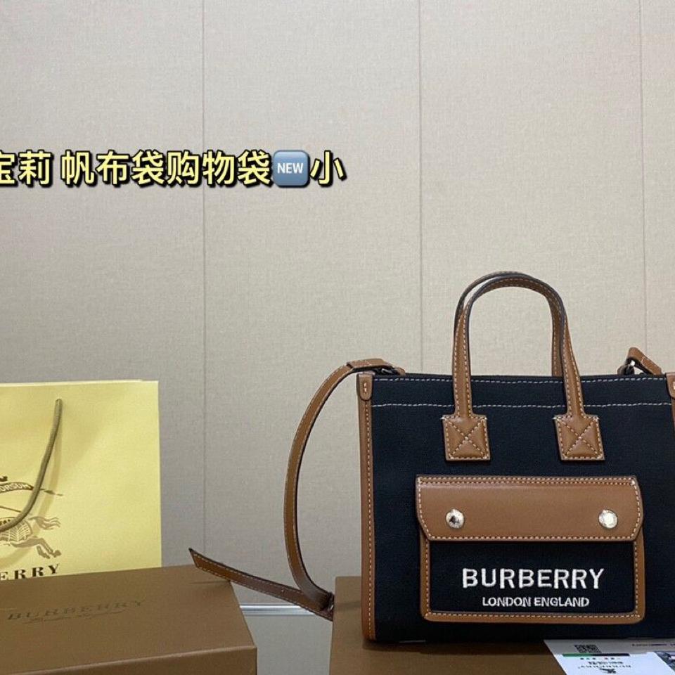 {{.FirstItem.Brand.Name}}({{.FirstItem.Brand.NameKana}})の「{{.FirstItem.Name}}」を使った{{.PostType}}
