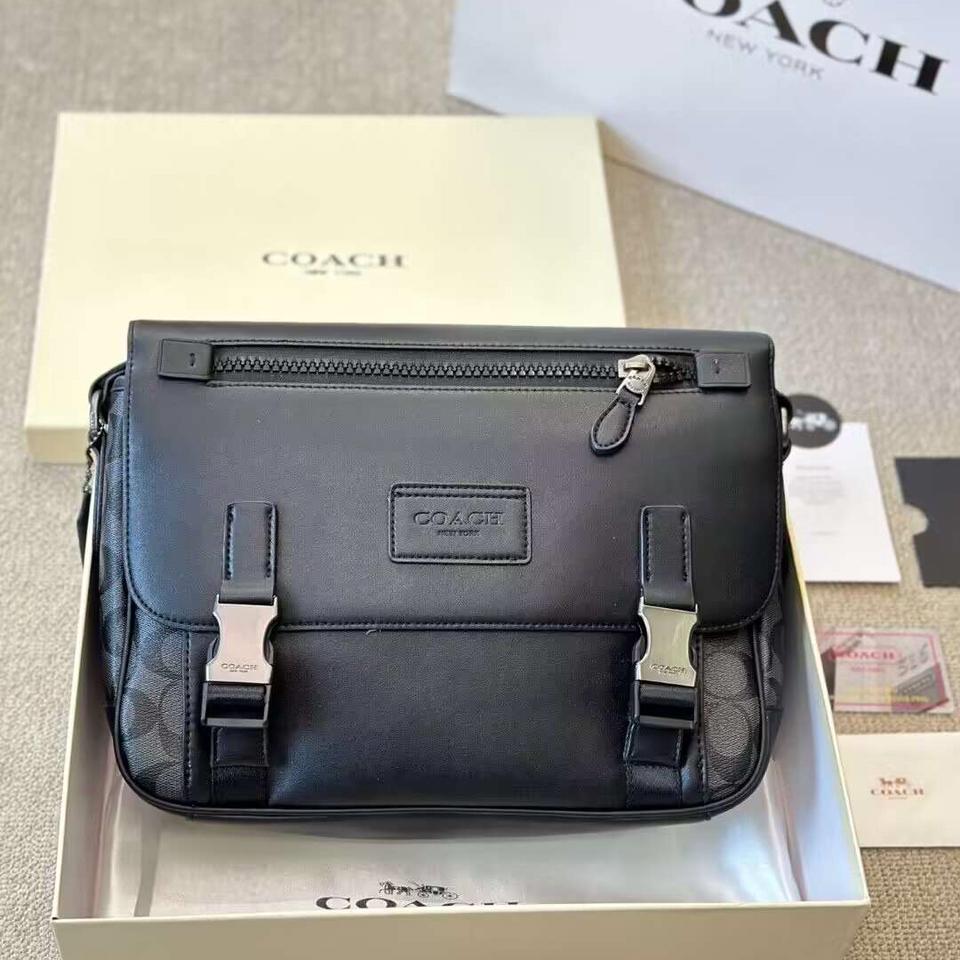 {{.FirstItem.Brand.Name}}({{.FirstItem.Brand.NameKana}})の「{{.FirstItem.Name}}」を使った{{.PostType}}