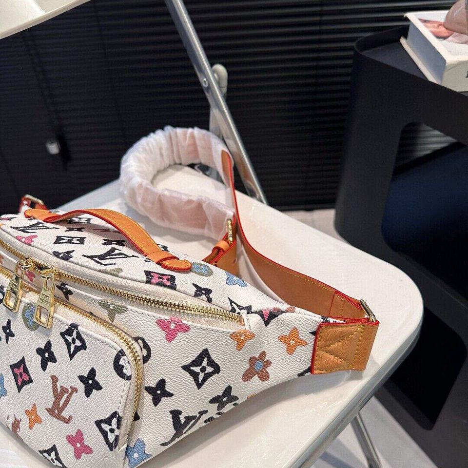 {{.FirstItem.Brand.Name}}({{.FirstItem.Brand.NameKana}})の「{{.FirstItem.Name}}」を使った{{.PostType}}