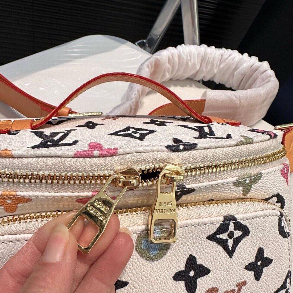 {{.FirstItem.Brand.Name}}({{.FirstItem.Brand.NameKana}})の「{{.FirstItem.Name}}」を使った{{.PostType}}