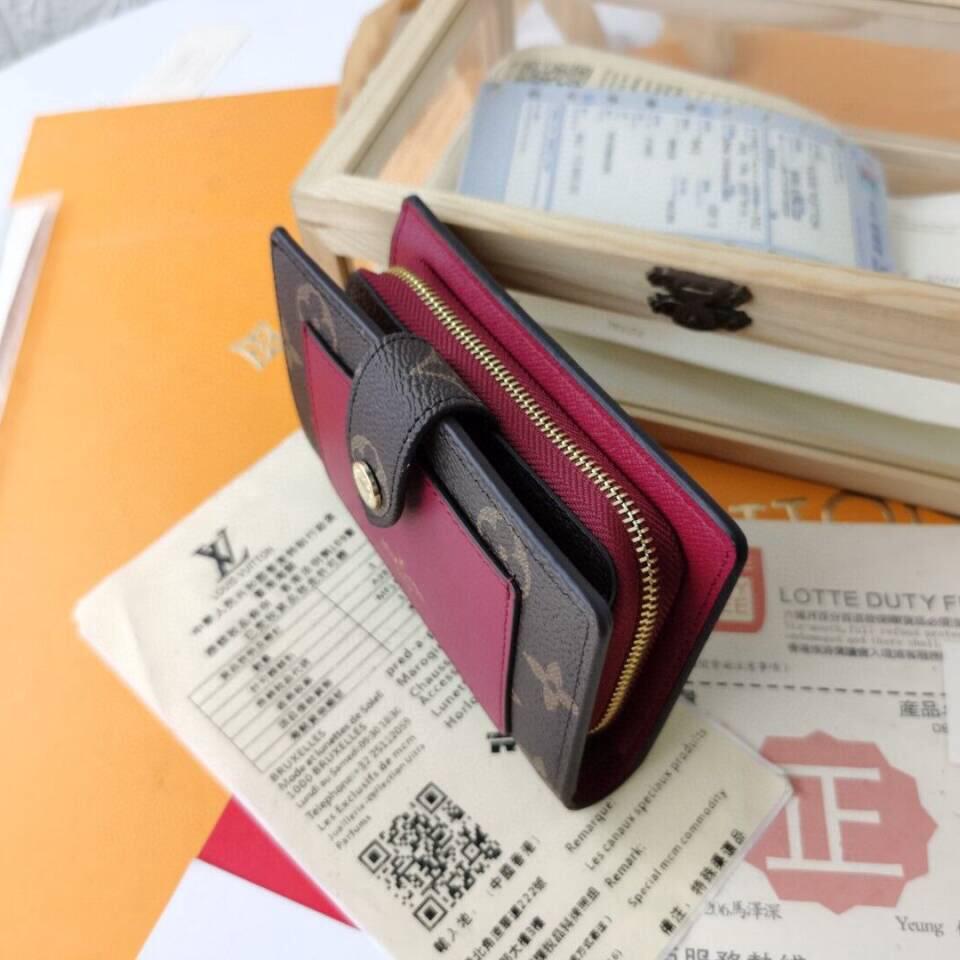 {{.FirstItem.Brand.Name}}({{.FirstItem.Brand.NameKana}})の「{{.FirstItem.Name}}」を使った{{.PostType}}