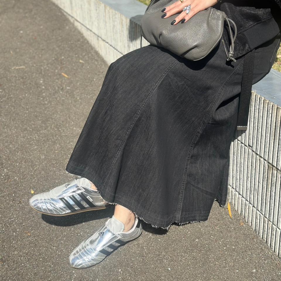 {{.FirstItem.Brand.Name}}({{.FirstItem.Brand.NameKana}})の「{{.FirstItem.Name}}」を使った{{.PostType}}