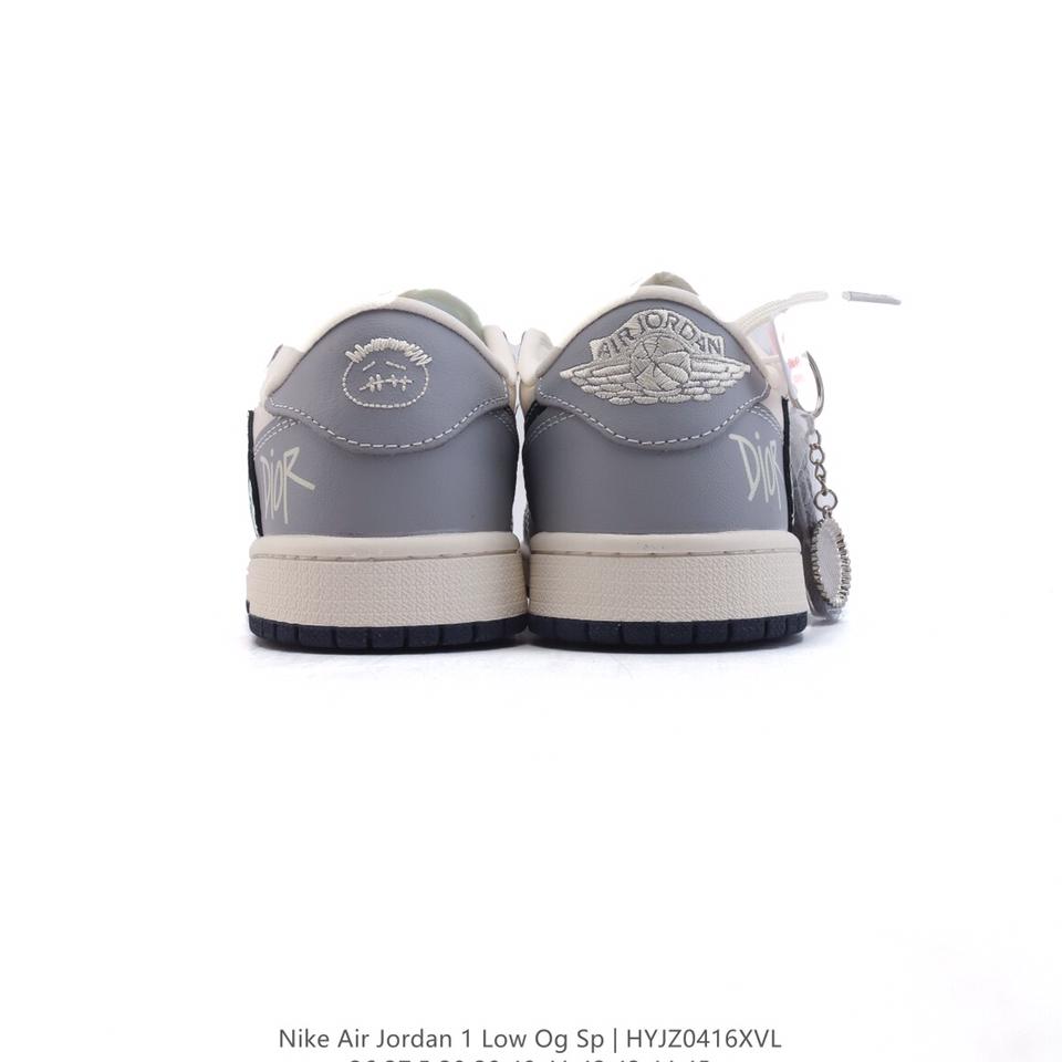 {{.FirstItem.Brand.Name}}({{.FirstItem.Brand.NameKana}})の「{{.FirstItem.Name}}」を使った{{.PostType}}