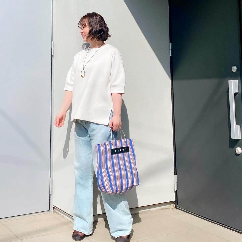 {{.FirstItem.Brand.Name}}({{.FirstItem.Brand.NameKana}})の「{{.FirstItem.Name}}」を使った{{.PostType}}
