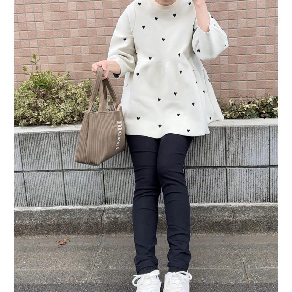 {{.FirstItem.Brand.Name}}({{.FirstItem.Brand.NameKana}})の「{{.FirstItem.Name}}」を使った{{.PostType}}