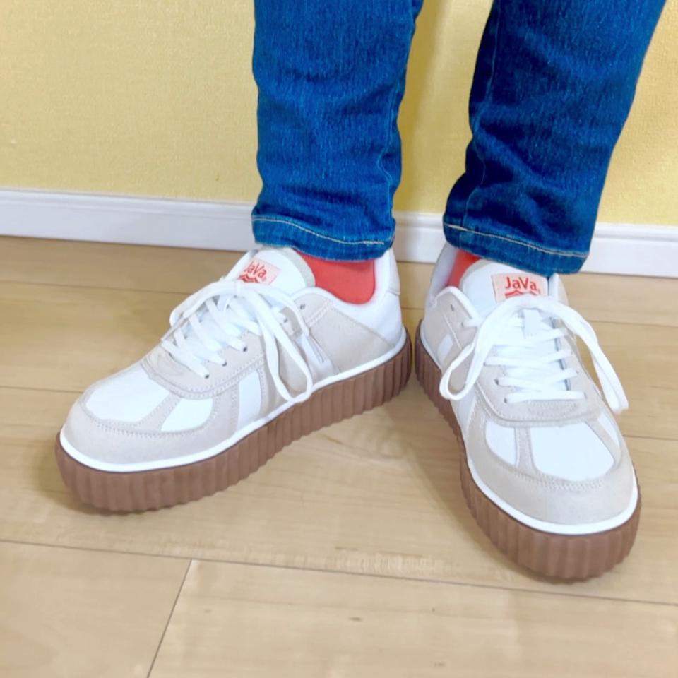 {{.FirstItem.Brand.Name}}({{.FirstItem.Brand.NameKana}})の「{{.FirstItem.Name}}」を使った{{.PostType}}