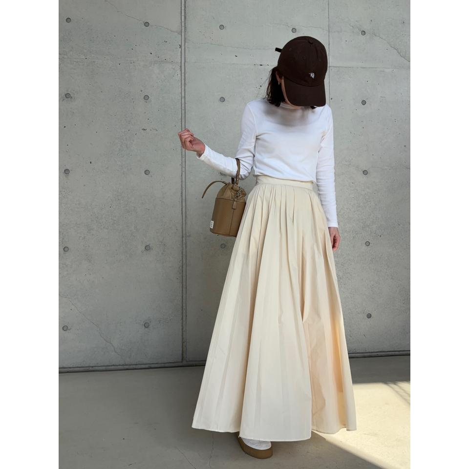{{.FirstItem.Brand.Name}}({{.FirstItem.Brand.NameKana}})の「{{.FirstItem.Name}}」を使った{{.PostType}}