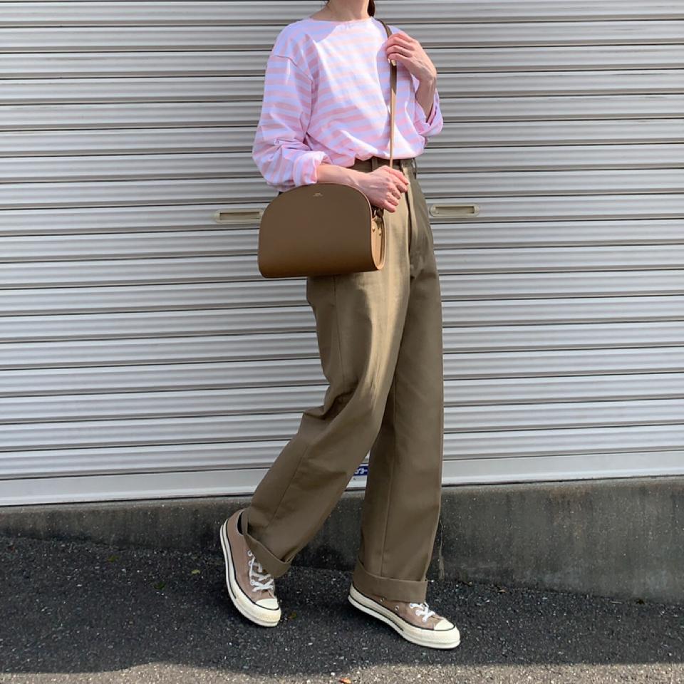 {{.FirstItem.Brand.Name}}({{.FirstItem.Brand.NameKana}})の「{{.FirstItem.Name}}」を使った{{.PostType}}