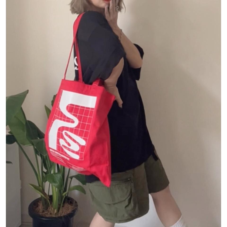 {{.FirstItem.Brand.Name}}({{.FirstItem.Brand.NameKana}})の「{{.FirstItem.Name}}」を使った{{.PostType}}