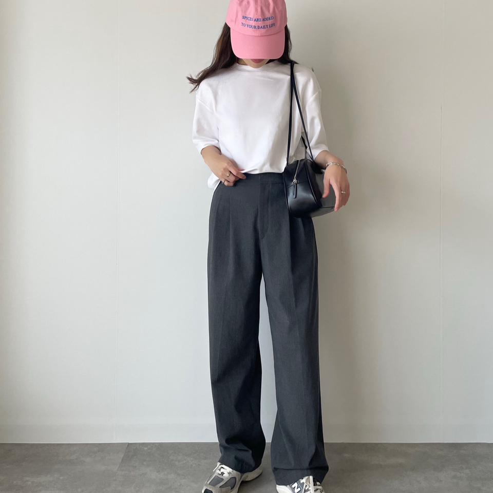 {{.FirstItem.Brand.Name}}({{.FirstItem.Brand.NameKana}})の「{{.FirstItem.Name}}」を使った{{.PostType}}