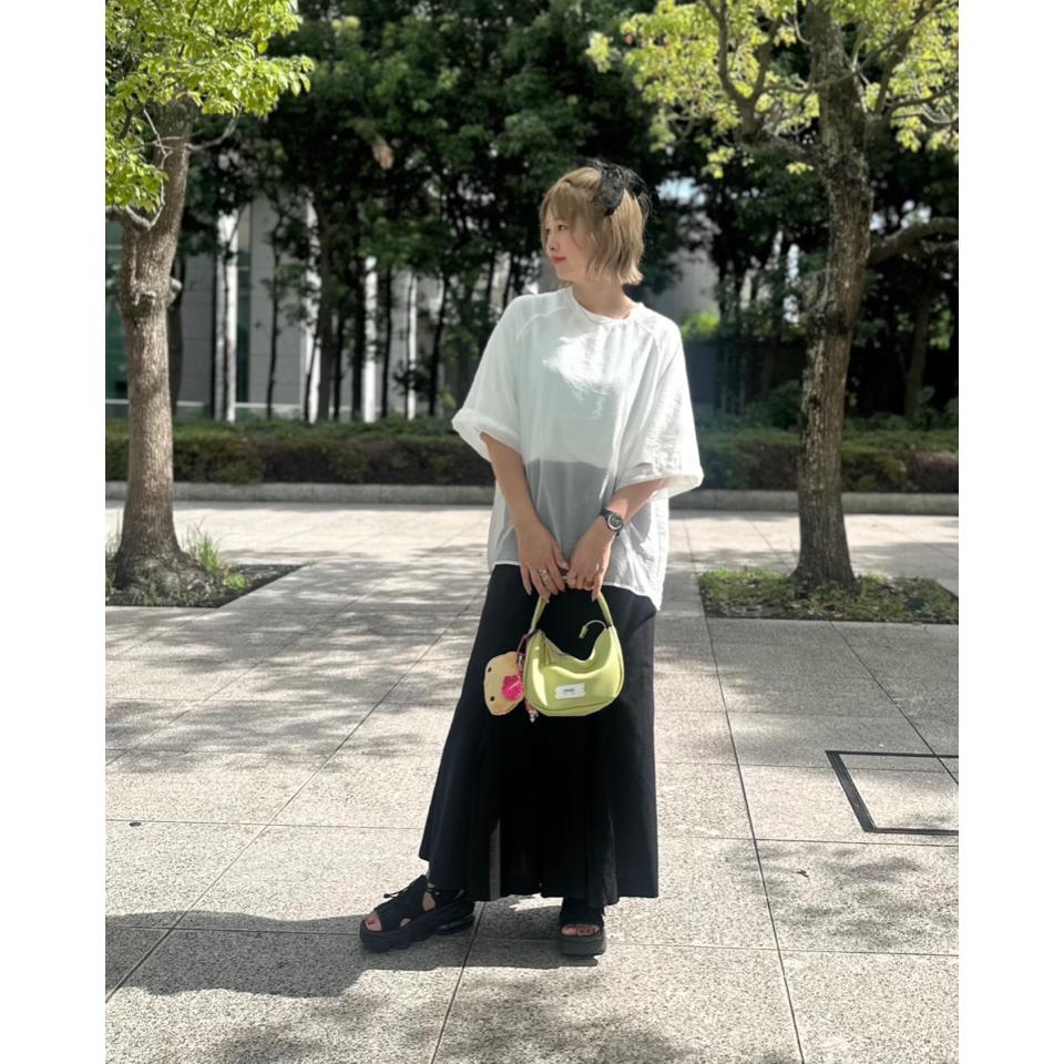 {{.FirstItem.Brand.Name}}({{.FirstItem.Brand.NameKana}})の「{{.FirstItem.Name}}」を使った{{.PostType}}