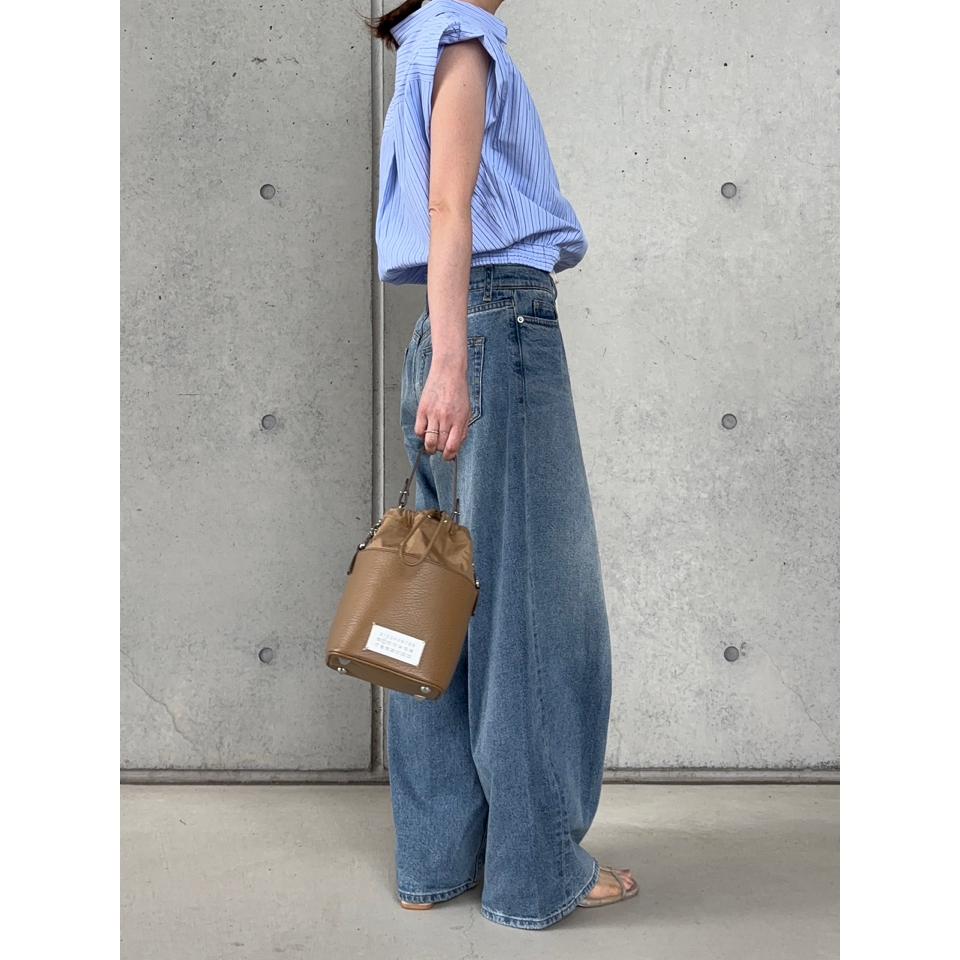 {{.FirstItem.Brand.Name}}({{.FirstItem.Brand.NameKana}})の「{{.FirstItem.Name}}」を使った{{.PostType}}