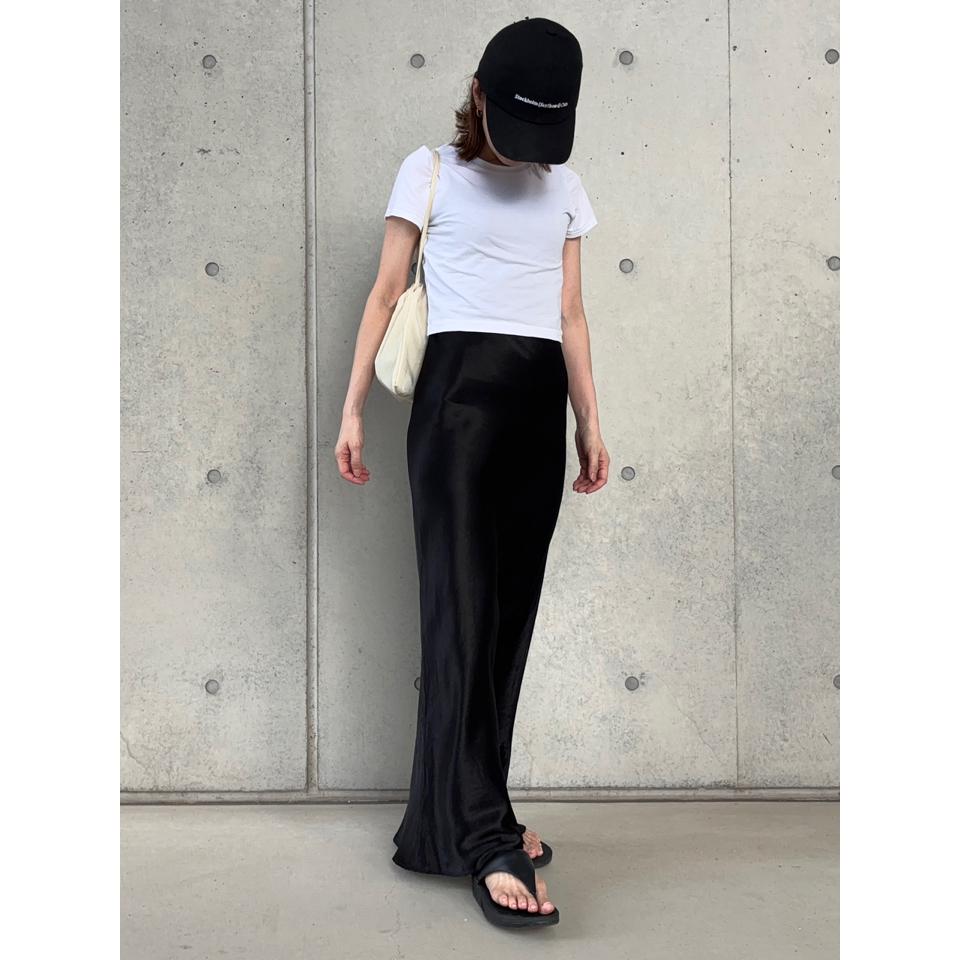 {{.FirstItem.Brand.Name}}({{.FirstItem.Brand.NameKana}})の「{{.FirstItem.Name}}」を使った{{.PostType}}