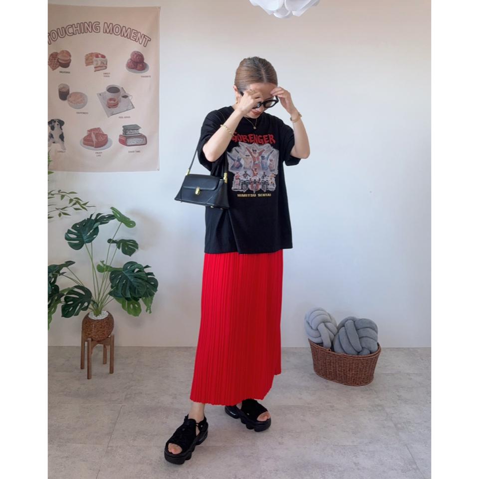 {{.FirstItem.Brand.Name}}({{.FirstItem.Brand.NameKana}})の「{{.FirstItem.Name}}」を使った{{.PostType}}