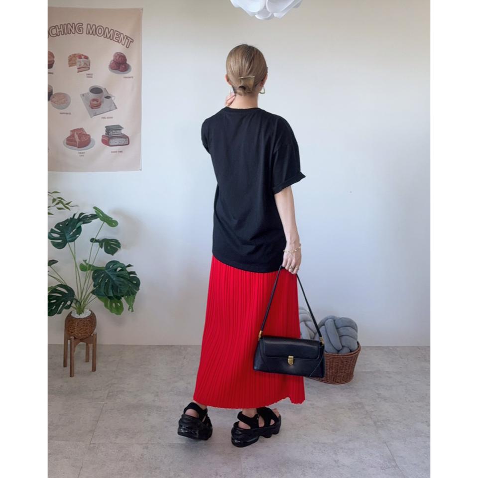 {{.FirstItem.Brand.Name}}({{.FirstItem.Brand.NameKana}})の「{{.FirstItem.Name}}」を使った{{.PostType}}
