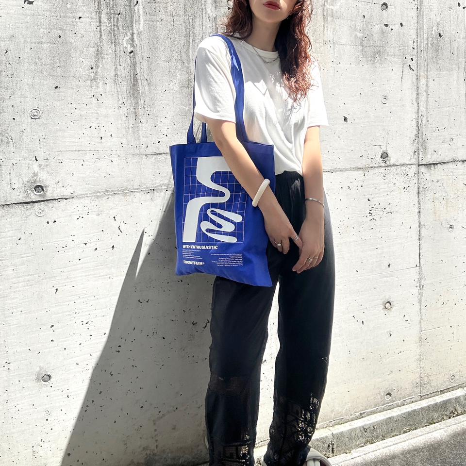 {{.FirstItem.Brand.Name}}({{.FirstItem.Brand.NameKana}})の「{{.FirstItem.Name}}」を使った{{.PostType}}