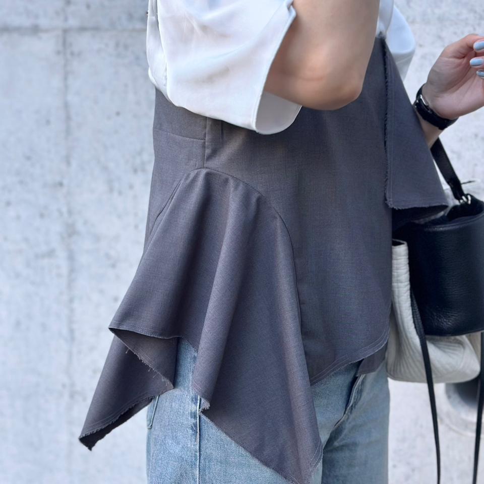 {{.FirstItem.Brand.Name}}({{.FirstItem.Brand.NameKana}})の「{{.FirstItem.Name}}」を使った{{.PostType}}