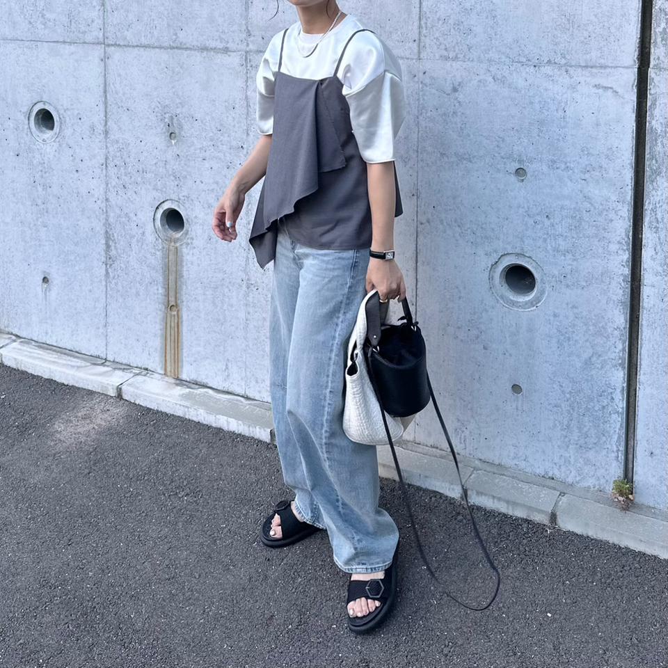 {{.FirstItem.Brand.Name}}({{.FirstItem.Brand.NameKana}})の「{{.FirstItem.Name}}」を使った{{.PostType}}