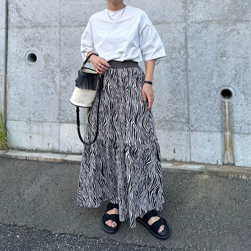 {{.FirstItem.Brand.Name}}({{.FirstItem.Brand.NameKana}})の「{{.FirstItem.Name}}」を使った{{.PostType}}