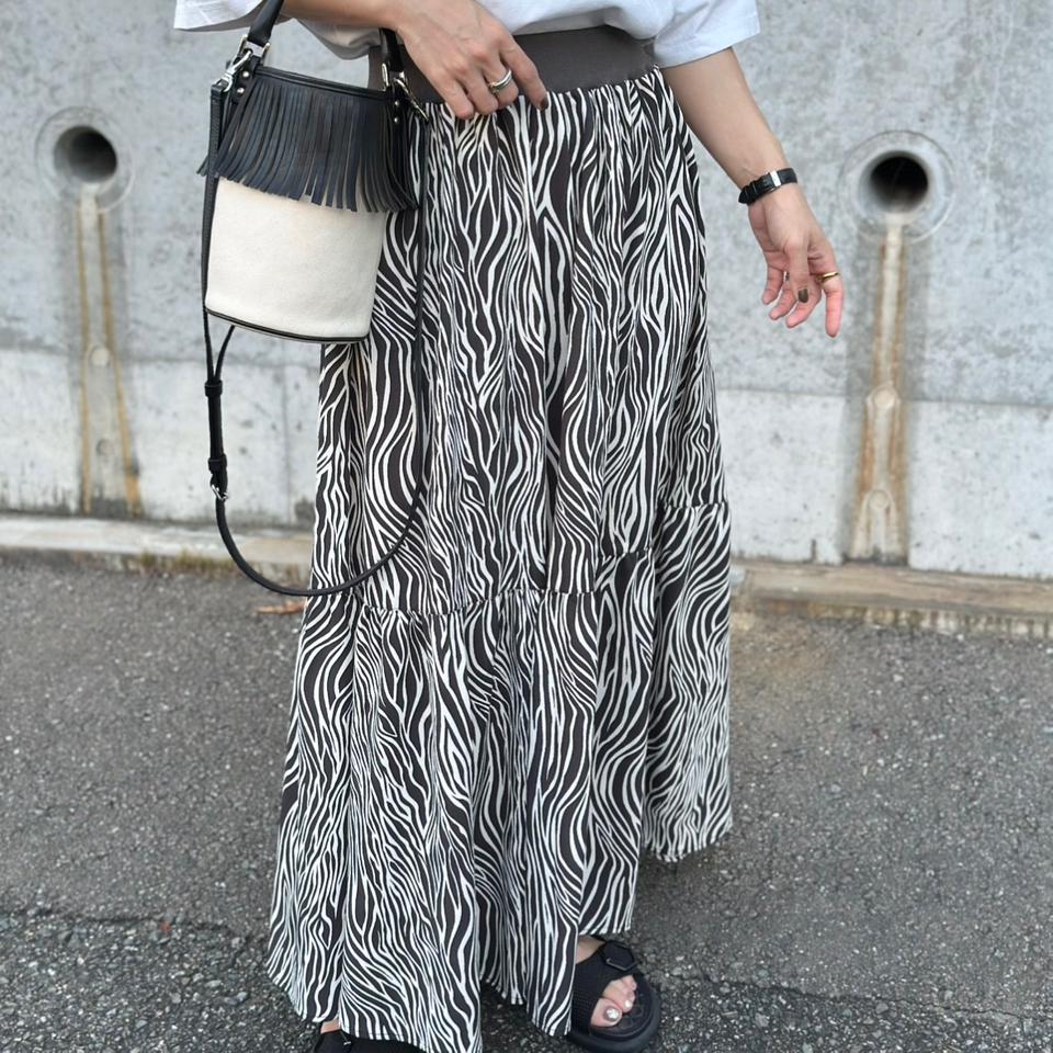 {{.FirstItem.Brand.Name}}({{.FirstItem.Brand.NameKana}})の「{{.FirstItem.Name}}」を使った{{.PostType}}