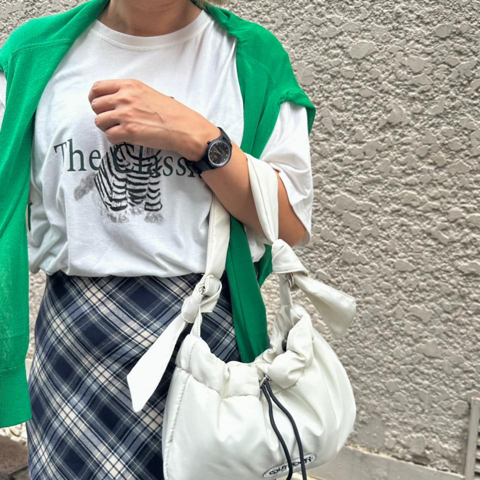 {{.FirstItem.Brand.Name}}({{.FirstItem.Brand.NameKana}})の「{{.FirstItem.Name}}」を使った{{.PostType}}
