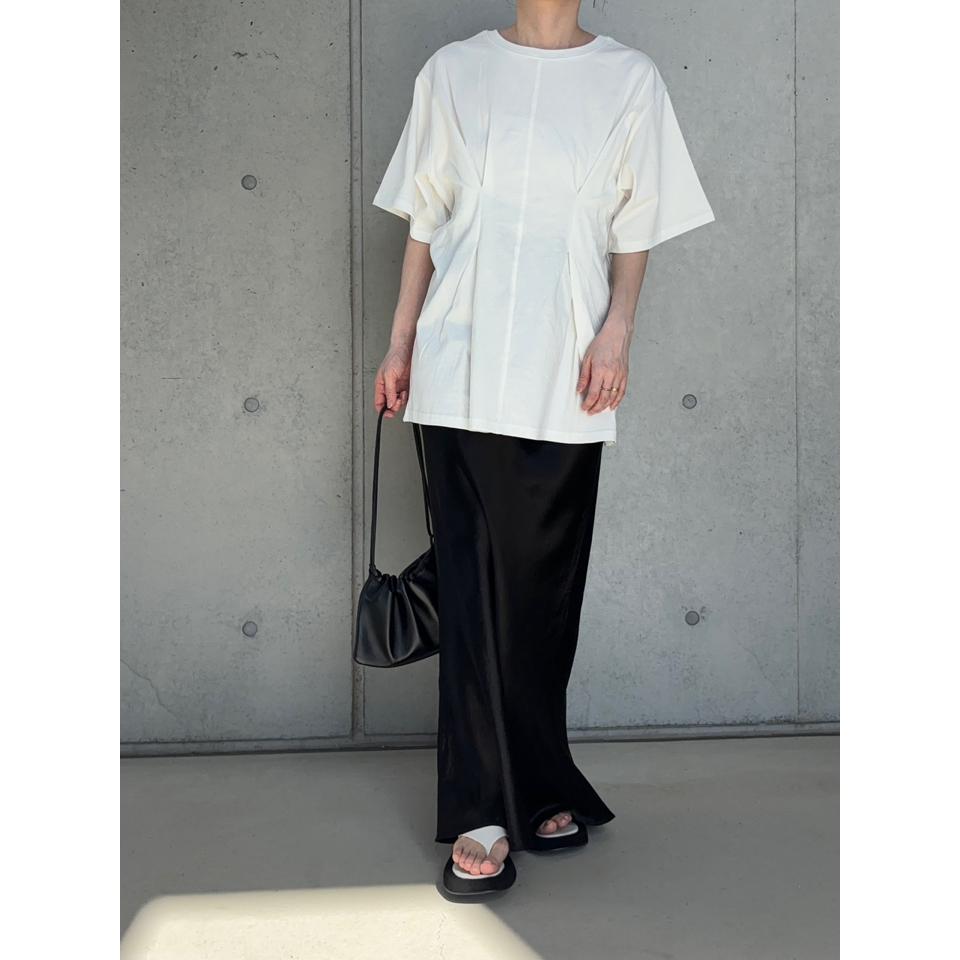 {{.FirstItem.Brand.Name}}({{.FirstItem.Brand.NameKana}})の「{{.FirstItem.Name}}」を使った{{.PostType}}