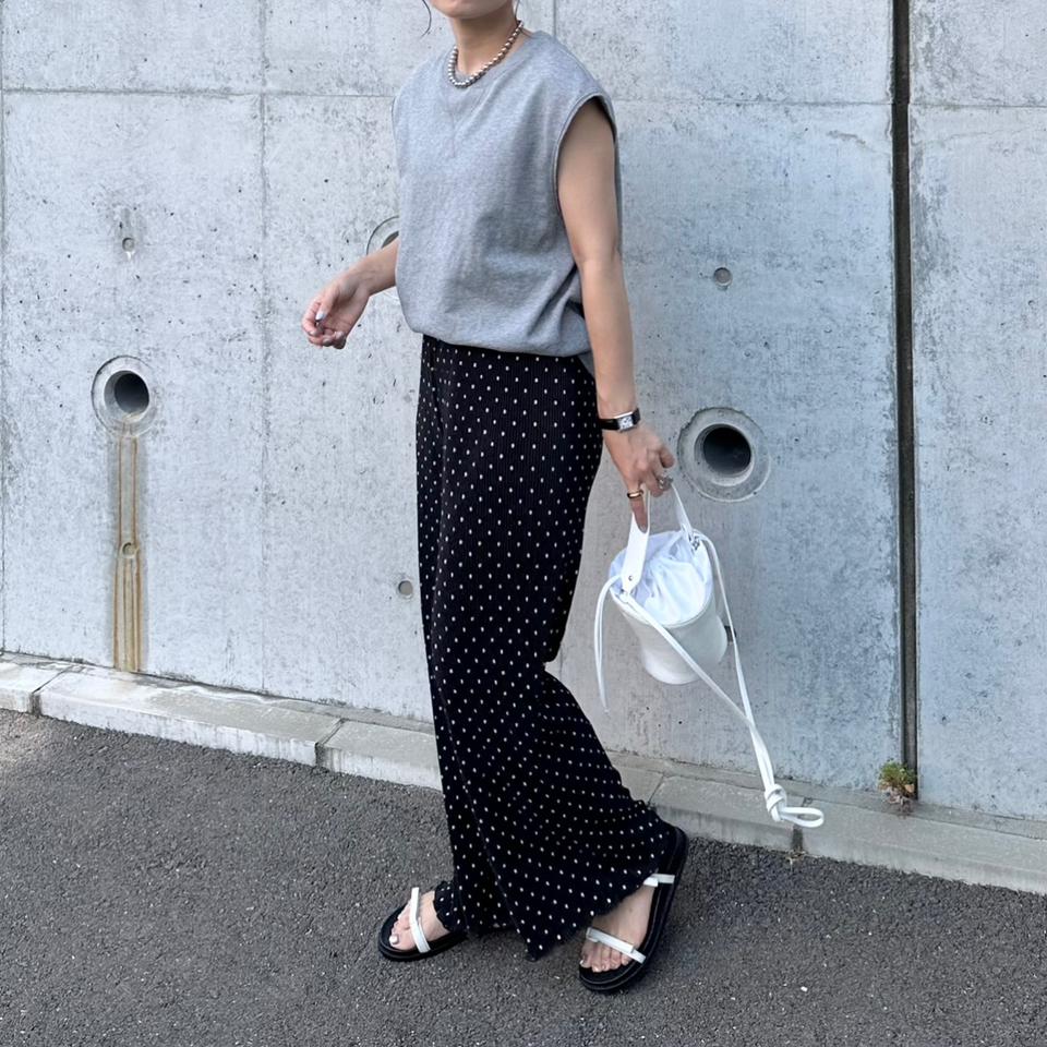 {{.FirstItem.Brand.Name}}({{.FirstItem.Brand.NameKana}})の「{{.FirstItem.Name}}」を使った{{.PostType}}