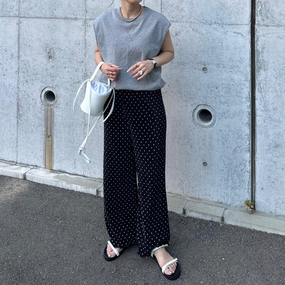 {{.FirstItem.Brand.Name}}({{.FirstItem.Brand.NameKana}})の「{{.FirstItem.Name}}」を使った{{.PostType}}
