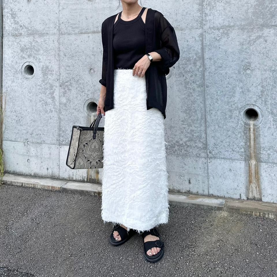 {{.FirstItem.Brand.Name}}({{.FirstItem.Brand.NameKana}})の「{{.FirstItem.Name}}」を使った{{.PostType}}