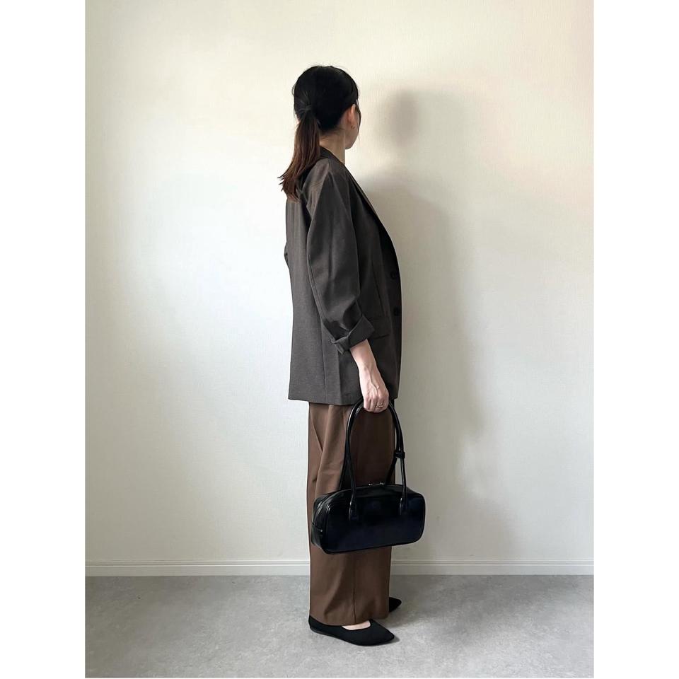 {{.FirstItem.Brand.Name}}({{.FirstItem.Brand.NameKana}})の「{{.FirstItem.Name}}」を使った{{.PostType}}