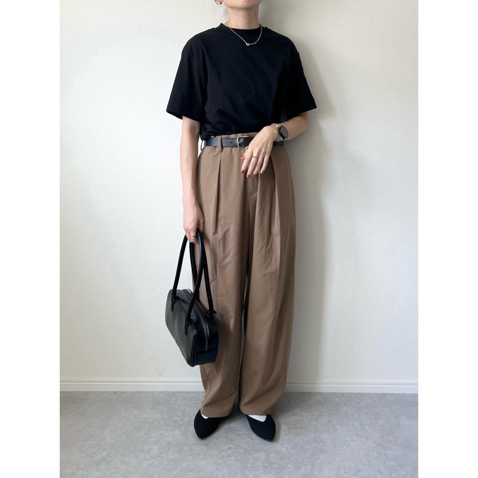 {{.FirstItem.Brand.Name}}({{.FirstItem.Brand.NameKana}})の「{{.FirstItem.Name}}」を使った{{.PostType}}