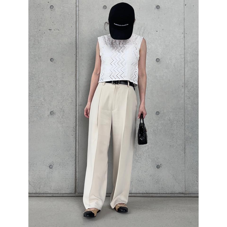 {{.FirstItem.Brand.Name}}({{.FirstItem.Brand.NameKana}})の「{{.FirstItem.Name}}」を使った{{.PostType}}